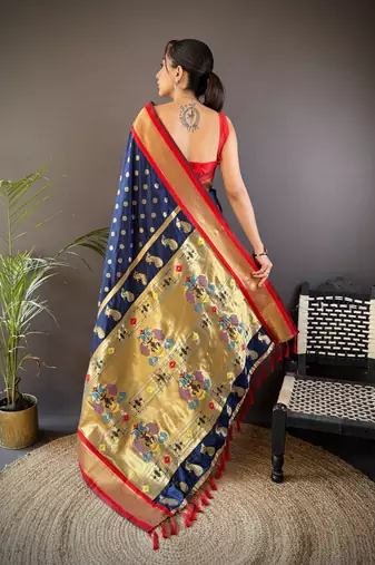 navy blue silk blend butti zari weaving kanchipuram saree