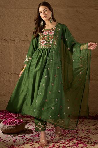 Women green silk blend solid embroidered straight kurta trouser and dupatta