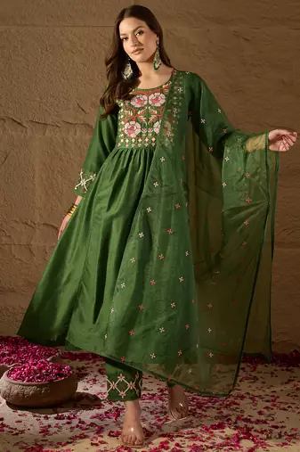 Women green silk blend solid embroidered straight kurta trouser and dupatta