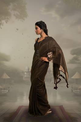dark brown handloom mul cotton saree with zari stripes 4
