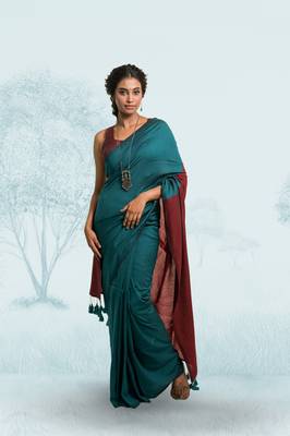 bottle green handloom cotton acrylic saree 1