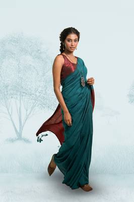 bottle green handloom cotton acrylic saree 3