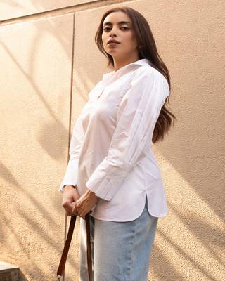 White cotton solid knife pleated collar top 2
