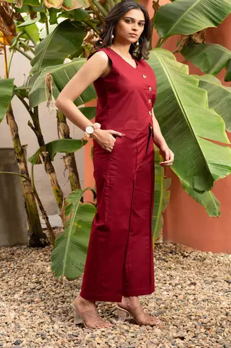 Maroon cotton solid vest coat