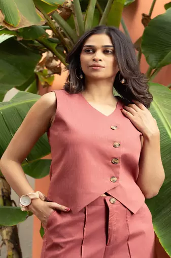 Mauve cotton solid vest coat