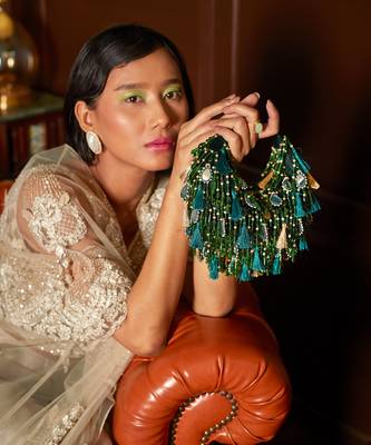 Green velvet embroidered handbag 2