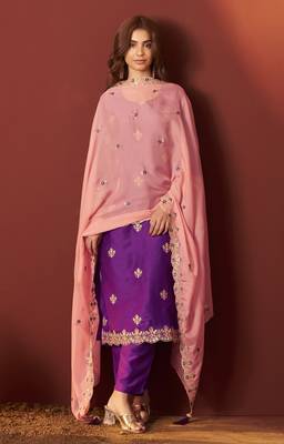 Purple chinnon embroidered kurta set with dupatta for women 3