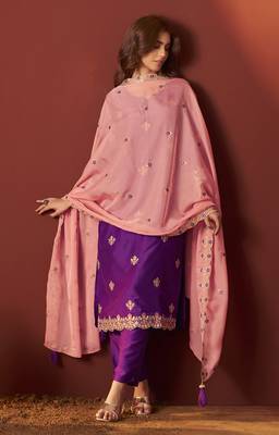 Purple chinnon embroidered kurta set with dupatta for women 4