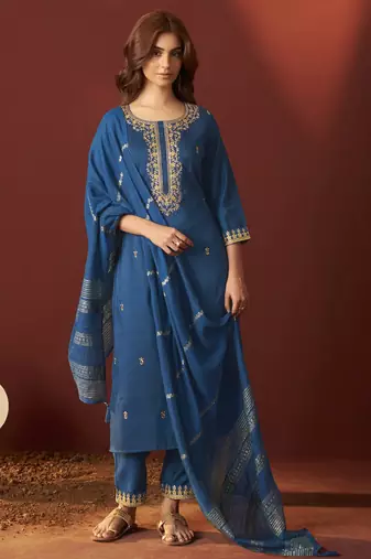 Blue chinon embroidered kurta set with dupatta for women