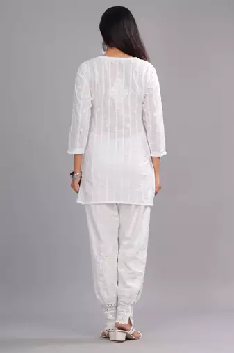 Waheeda-chikankari-cotton-top