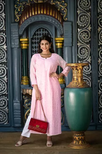 Gulabo-chikankari-georgette-kurta
