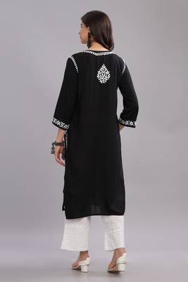 Ananya-chikankari-modal-kurta 2
