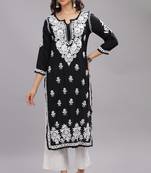 Sharmila-chikankari-modal-kurta