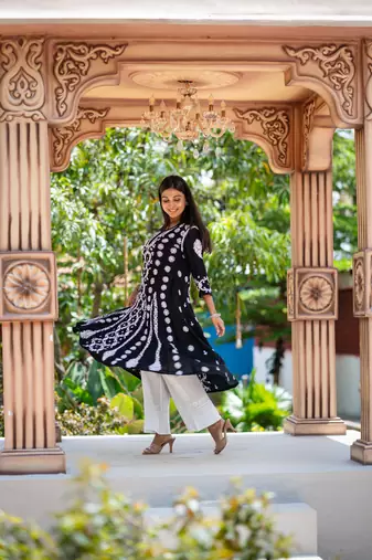 Women’s Black Embroidered Anarkali Kurta