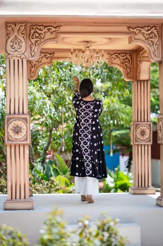 Women’s Black Embroidered Anarkali Kurta