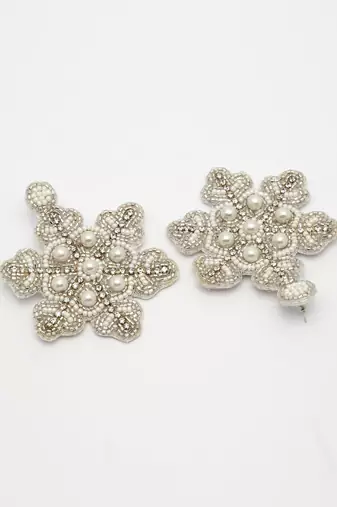 snowflake silver & white star shaped handcrafted chandbalis