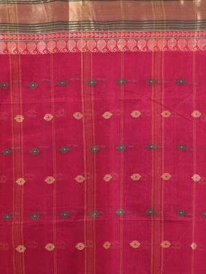 Fuchsia pure cotton tant saree with woven designs 4
