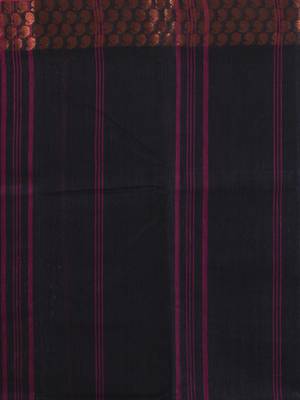 Black pure cotton tant saree with woven designs 4