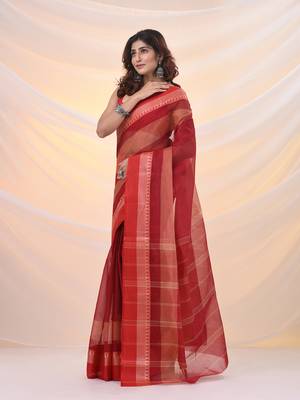 Red pure cotton tant saree with temple border 2