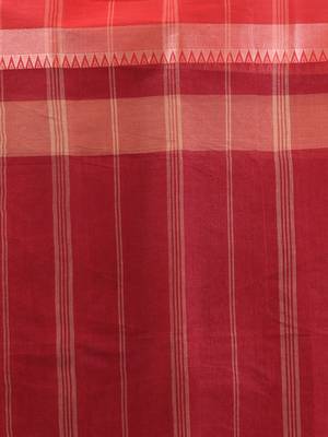 Red pure cotton tant saree with temple border 4