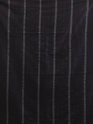 Beige silk blend saree with weaved borders 4
