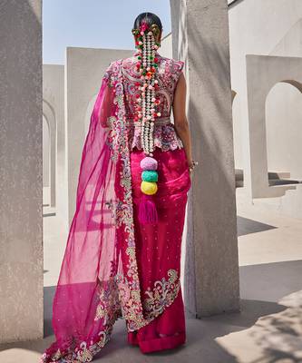 Hot pink organza embroidered saree 4