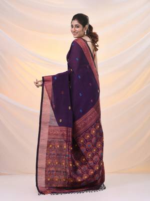 Purple linen handwoven saree with zari borders 3