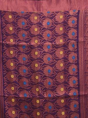Purple linen handwoven saree with zari borders 4