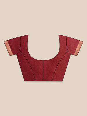 Magenta silk blend soft saree with zari borders 5