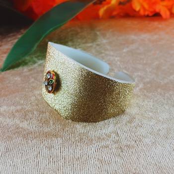 Golden acrylic kundan stud free size bracelets 3