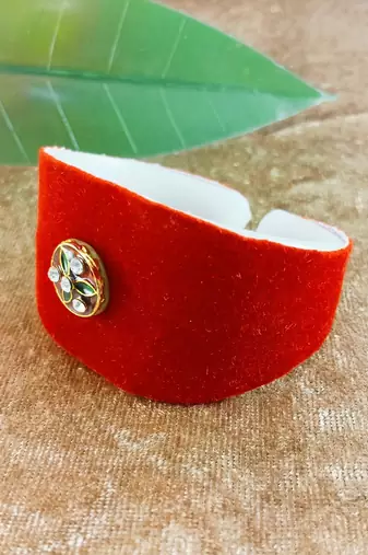 Red acrylic kundan stud free size bracelets