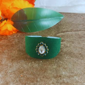Green acrylic kundan stud free size bracelets 1