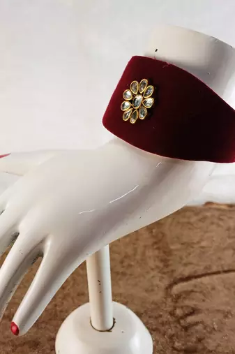 Mehroon acrylic kundan stud free size bracelets