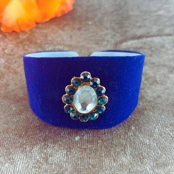Blue acrylic kundan stud free size bracelets 1
