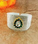 White acrylic kundan stud free size bracelets