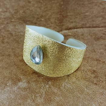 Golden acrylic kundan stud free size bracelets 3