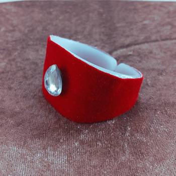 Red acrylic kundan stud free size bracelets 3