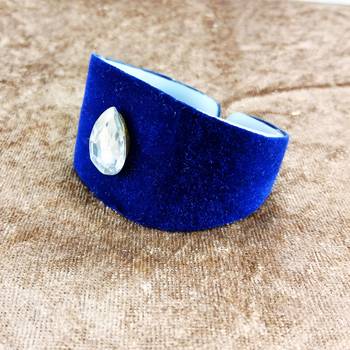Blue acrylic kundan stud free size bracelets 3