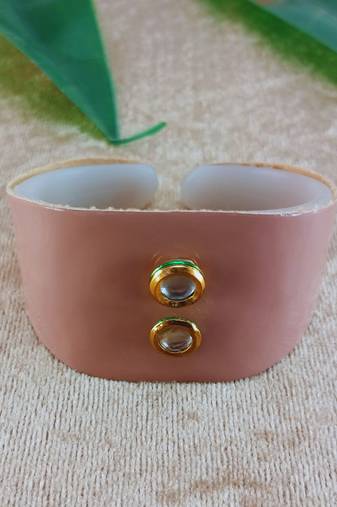 Light Pink acrylic kundan stud free size bracelets