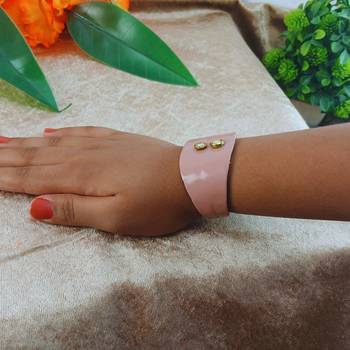 Light Pink acrylic kundan stud free size bracelets 4