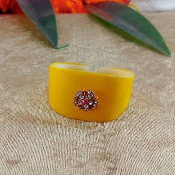 Yellow acrylic kundan stud free size bracelets 1