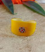 Yellow acrylic kundan stud free size bracelets