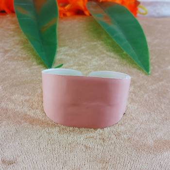 Pink acrylic plain free size bracelets 1