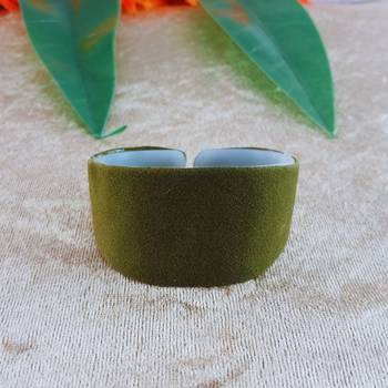 Dark green  acrylic plain free size bracelets 1