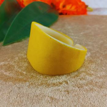 Yellow acrylic plain free size bracelets 3