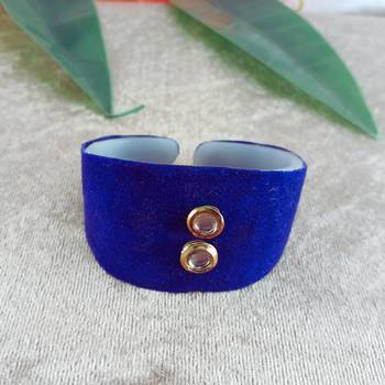 Blue acrylic kundan stud free size bracelets 1