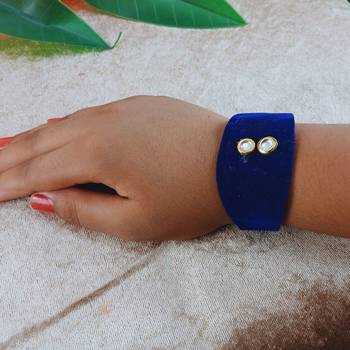Blue acrylic kundan stud free size bracelets 4