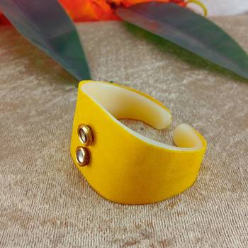 Yellow acrylic kundan stud free size bracelets 3