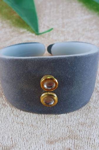 Grey acrylic kundan stud free size bracelets