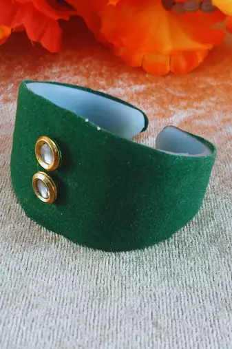 Green acrylic kundan stud free size bracelets